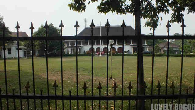 Gedung Karesidenan Bogor