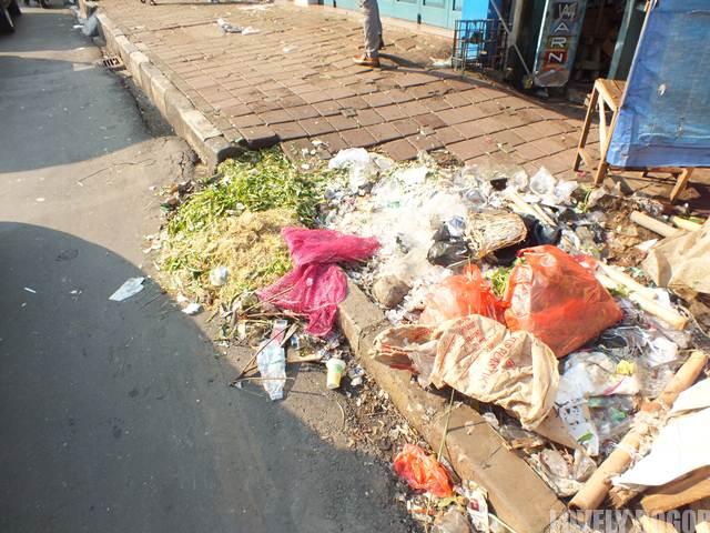 Sampah di Jalan Suryakencana Bogor