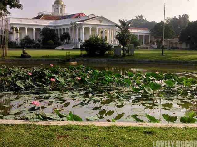 Bogor Palace and The Gunting Pond