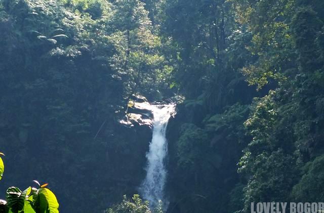 The pretty waterfall Cigamea Bogor