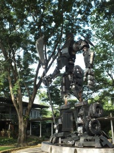 Patung Optimus Prime di Eco Art Park Sentul