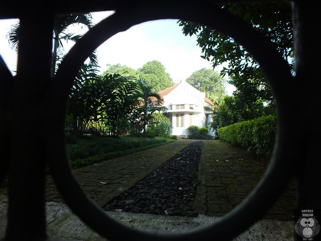 Rumah Tua di Ujung Jalan Ahmad Yani