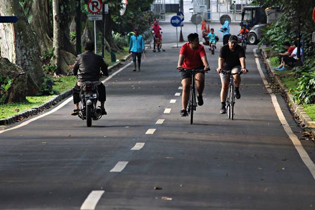 Sepeda Motor Boleh Masuk Kebun Raya Bogor