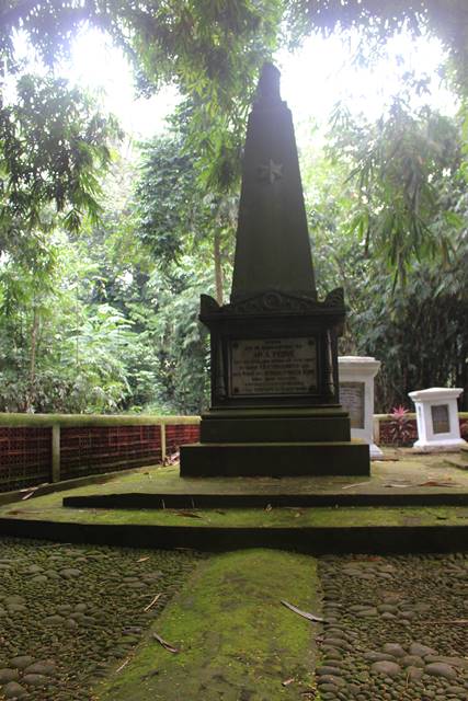Makam Ary Prins - Dua Kali Menjabat Gubernur Jendral Hindia Belanda 2