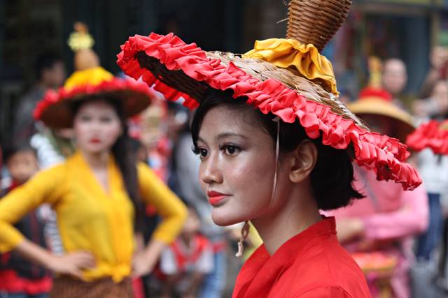 Warna warna cantik pemanis Bogor Street Festival 2 Merah