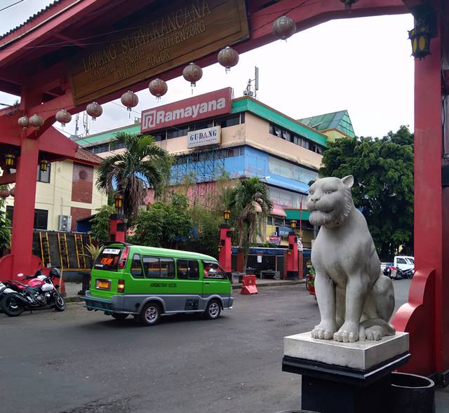 The Gate Of Suryakencana - Entrance to Bogor's Chinatown 2