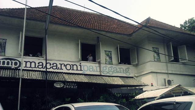 Restoran Macaroni Panggang di Taman kencana Bogor