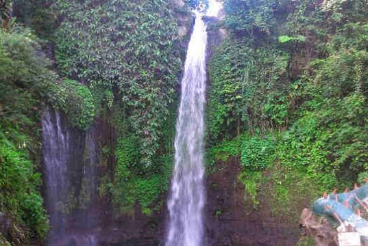 Luhur Waterfall - Curug Luhur