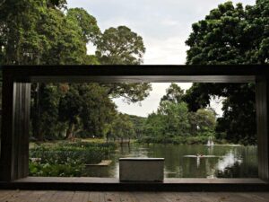 Pigura Raksasa di Kebun Raya Bogor