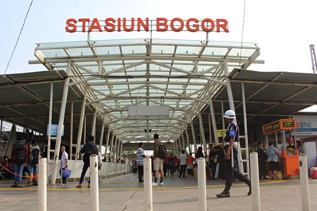 Cukup Naik KRL, Ini 5 Tempat Wisata di Bogor Dekat Stasiun