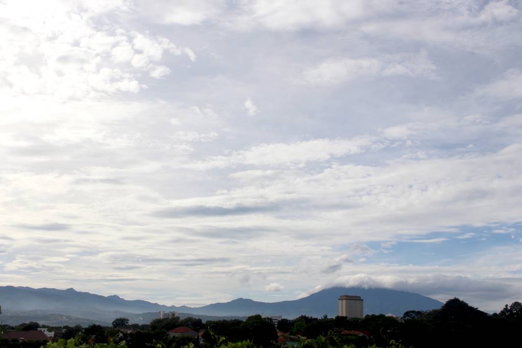 bogor itu indah hanya keindahannya sering tertutup bangunan A