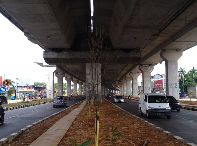 Symmetrical Views Under Bogor Outer Ring Road Highway