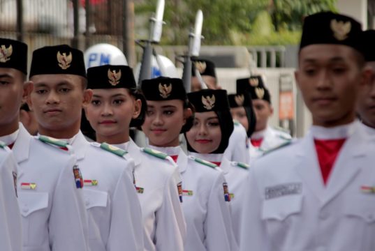 Pasukan Pengibar Bendera Kota Bogor Sedang Beraksi 2