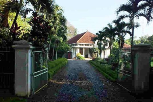 Kisah Pilu Di Rumah Belanda Kuno Ujung Jalan Ahmad Yani B