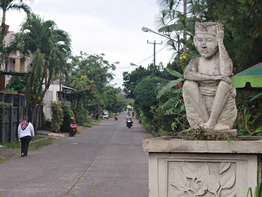 [FOTO] Ornamen Jalan Lucu di Bukit Cimanggu City – Sayang Tidak Terawat